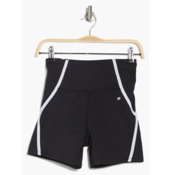 MARIKA Womens Black MId Rise Dynah Performance Biker Shorts Sz M New - Picture 2 of 8